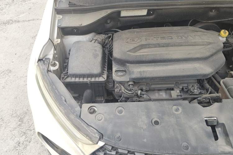 Used Baojun 510 2019 1.5L CVT Enjoyment Model China VI Emission Standard Engine Bay Right