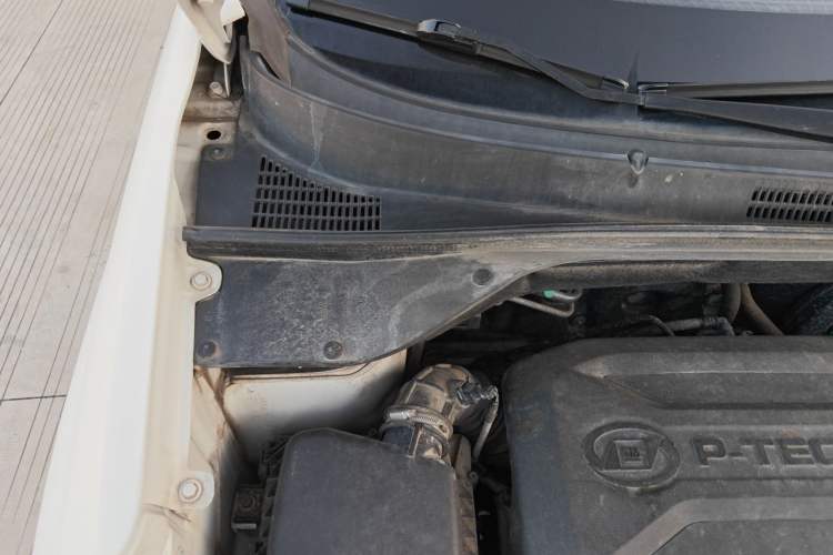 Used Baojun 510 2019 1.5L Manual Jingxiang Model 77kW China VI Emission Standard Engine Bay Right