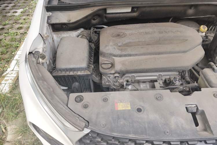 Used Baojun 510 2019 1.5L CVT Enjoyment Model China VI Emission Standard Engine Bay Right