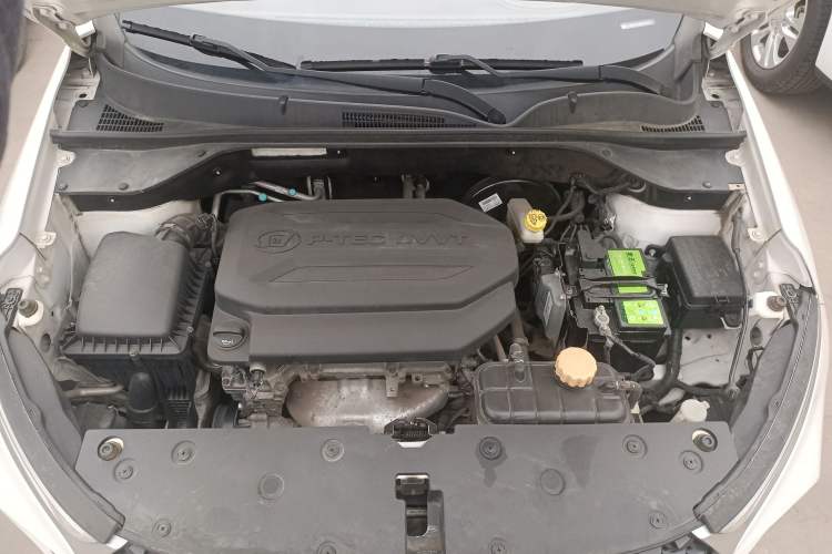 Used Baojun 510 2019 1.5L Manual Enjoyment Model China V Engine Bay