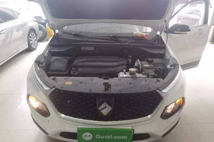 Used Baojun 510 2019 1.5L CVT Enjoyment Model China VI Emission Standard Engine Bay