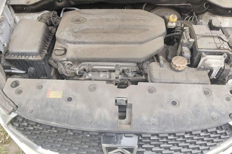 Used Baojun 510 2019 1.5L CVT Enjoyment Model China VI Emission Standard Engine Bay