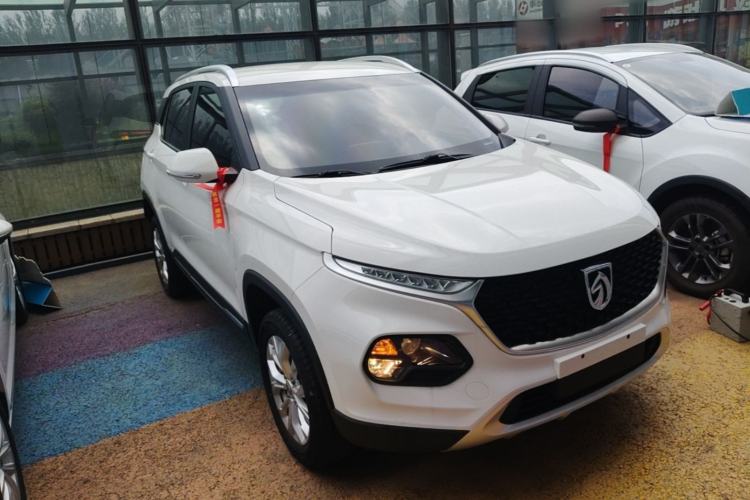 Used Baojun 510 2019 1.5L CVT Enjoyment Model China VI Emission Standard Exterior 1