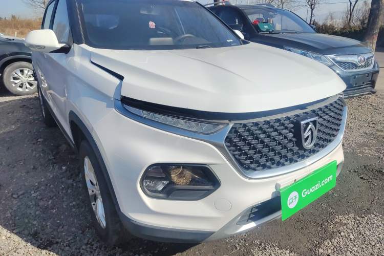 Used Baojun 510 2019 1.5L CVT Enjoyment Model China VI Emission Standard Exterior 1