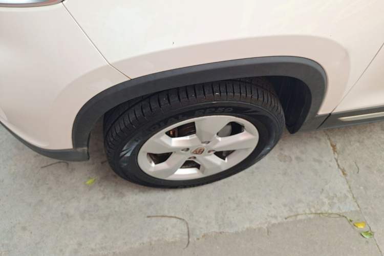 Used Baojun 510 2019 1.5L CVT Enjoyment Model China VI Emission Standard Exterior 1