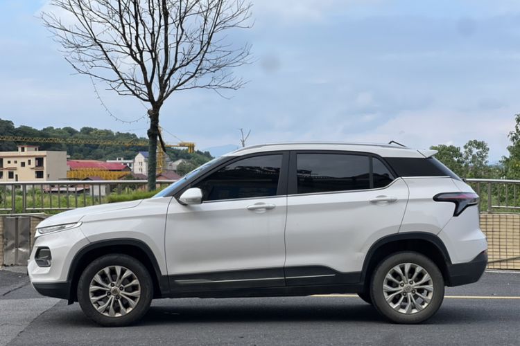 Used Baojun 510 2019 1.5L Manual Enjoyment Model 77kW China VI Emission Standard Exterior 2