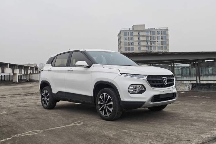 Used Baojun 510 2019 1.5L CVT Enjoyment Model China VI Emission Standard Exterior 2