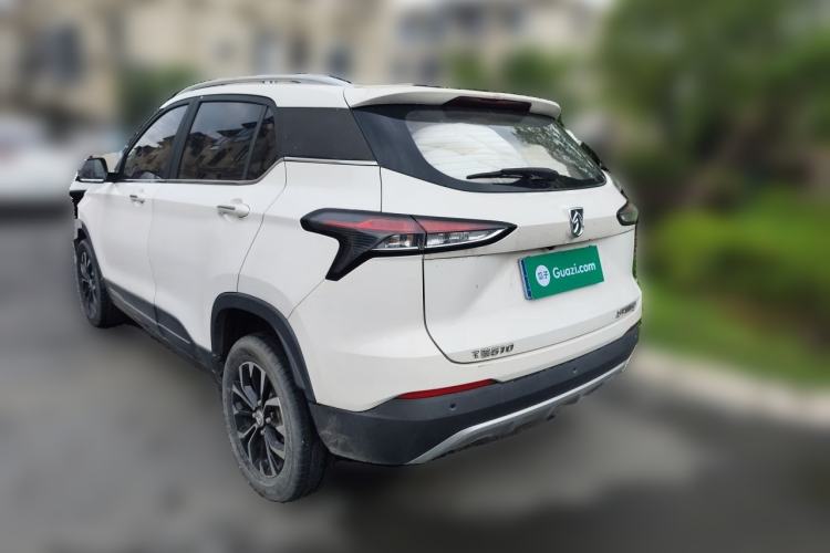 Used Baojun 510 2019 1.5L Manual Prestige Version China V Emission Standard Exterior 3