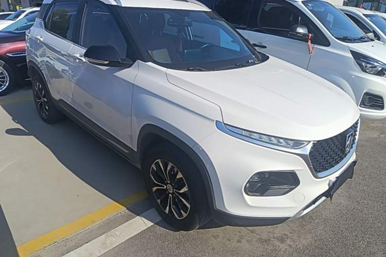 Used Baojun 510 2019 1.5L Automatic Premium Version China VI Front Right 45 Deg