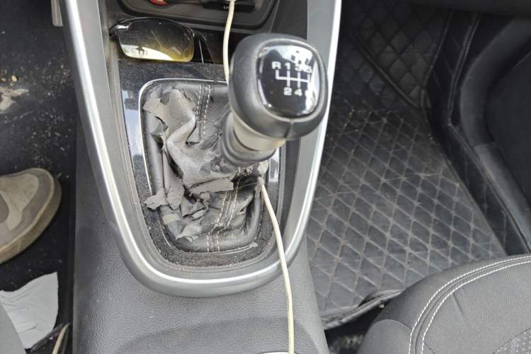 Used Baojun 510 2019 1.5L Manual Enjoyment Model 77kW China VI Emission Standard Gear Lever