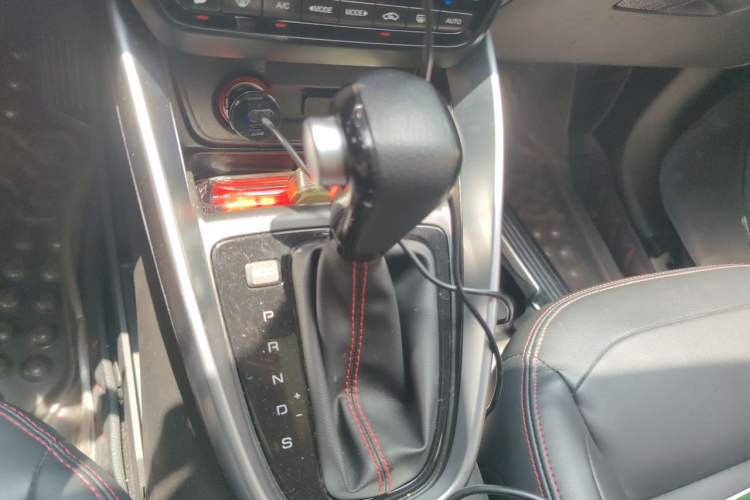 Used Baojun 510 2019 1.5L CVT Enjoyment Model China VI Emission Standard Gear Lever