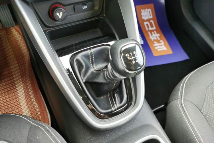 Used Baojun 510 2019 1.5L Manual Enjoyment Model 77kW China VI Emission Standard Gear Lever