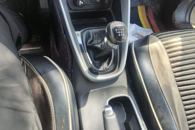Used Baojun 510 2019 1.5L Manual Enjoyment Model China V Gear Lever