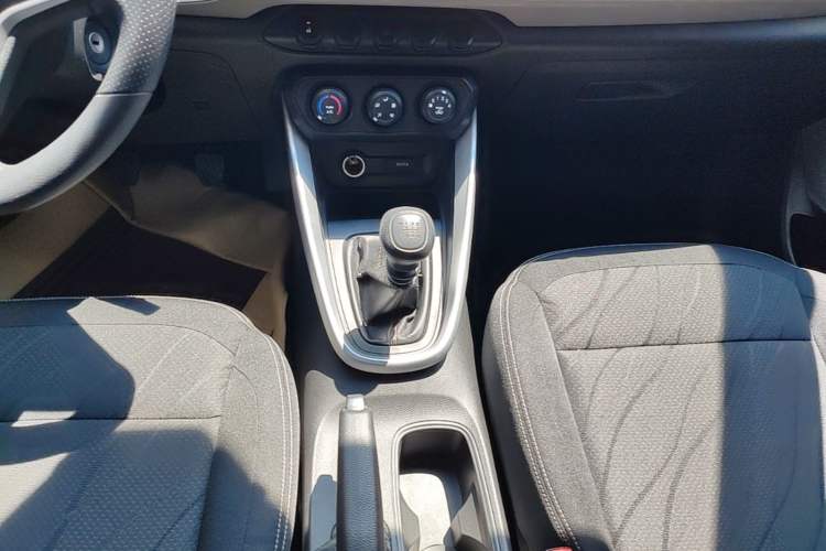 Used Baojun 510 2019 1.5L Manual Jingxiang Model China V Emission Standard Gear Lever