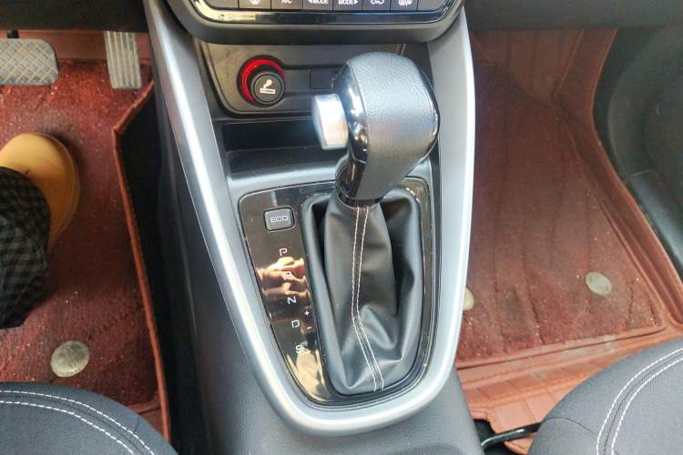 Used Baojun 510 2019 1.5L CVT Enjoyment Model China VI Emission Standard Gear Lever