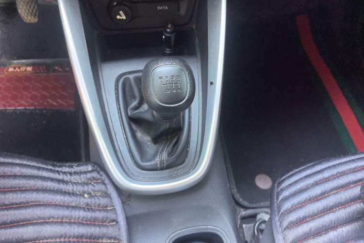 Used Baojun 510 2019 1.5L Manual Jingxiang Model China V Emission Standard Gear Lever