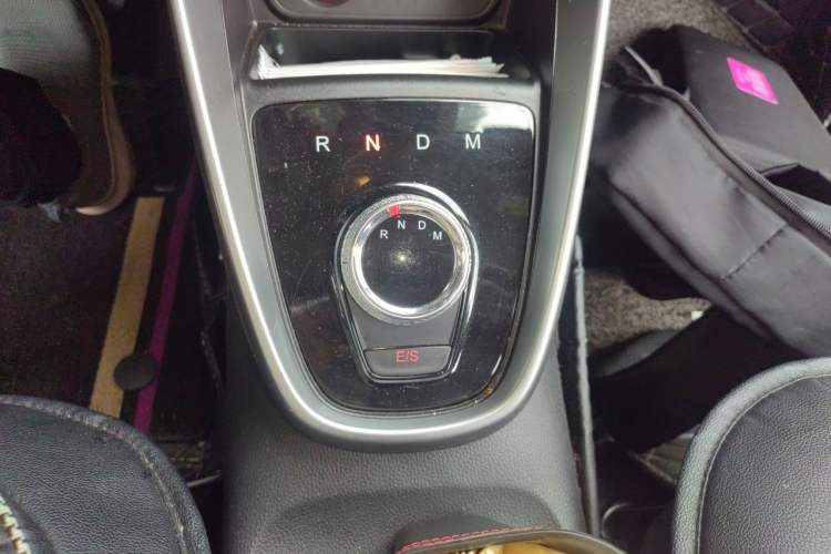 Used Baojun 510 2019 1.5L Automatic Enjoyment Model China V Emission Standard Gear Lever