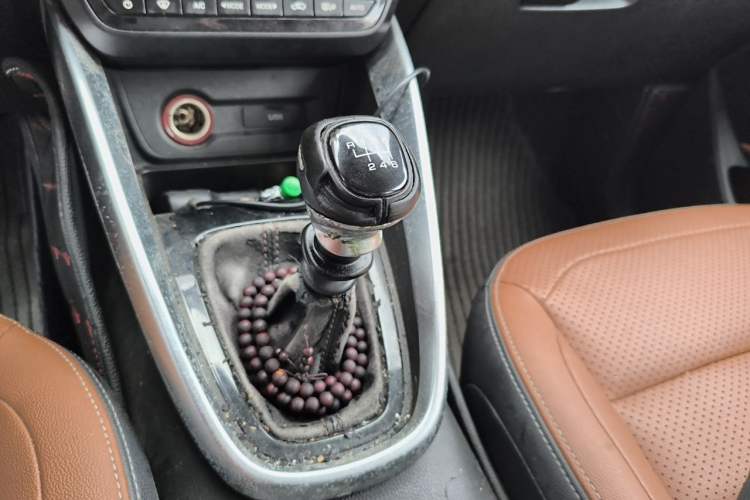 Used Baojun 510 2019 1.5L Manual Enjoyment Model China V Gear Lever
