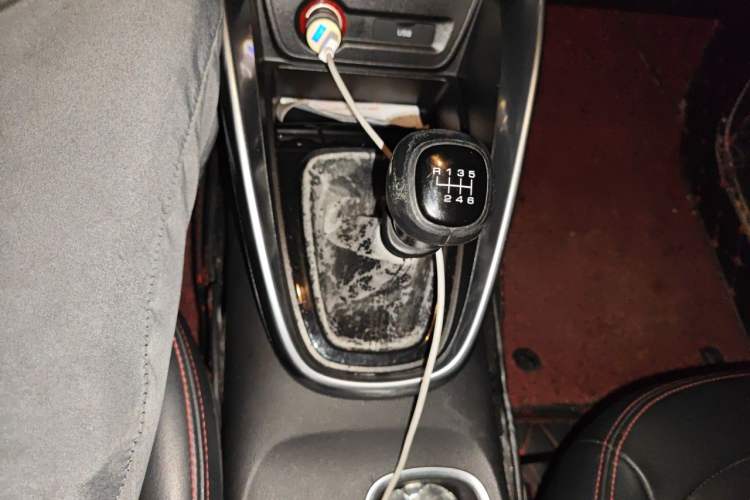 Used Baojun 510 2019 1.5L Manual Prestige Version China V Emission Standard Gear Lever