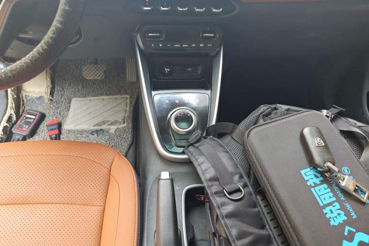 Used Baojun 510 2019 1.5L Automatic Premium Version China VI Gear Lever