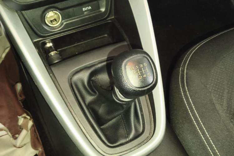 Used Baojun 510 2019 1.5L Manual Jingxiang Model China V Emission Standard Gear Lever