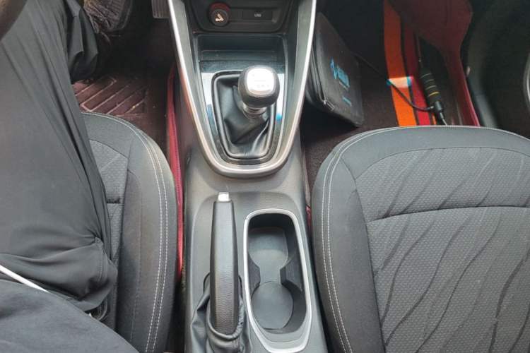 Used Baojun 510 2019 1.5L Manual Enjoyment Model China V Gear Lever