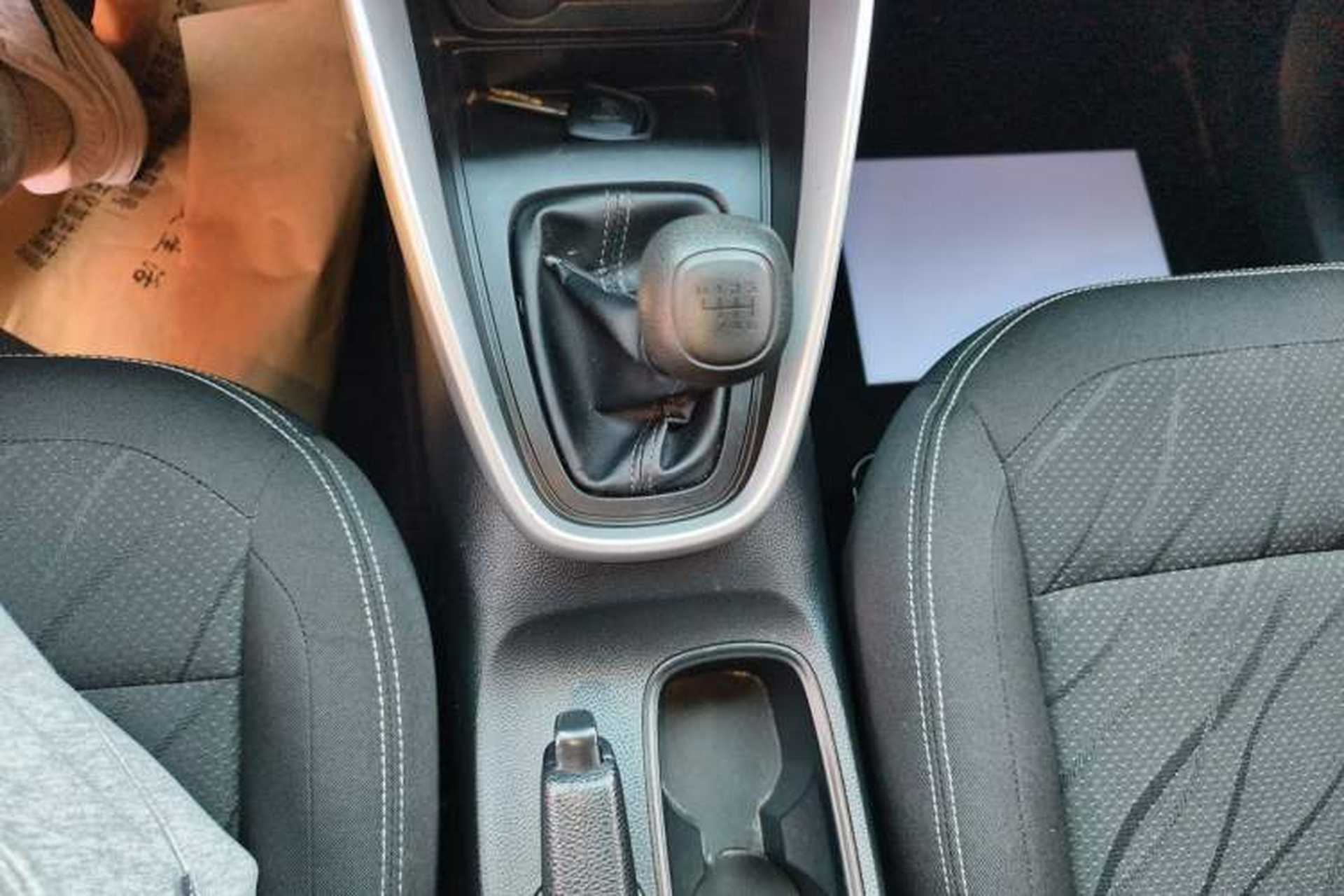 Used Baojun 510 2019 1.5L Manual Jingxiang Model 73kW China VI Emission Standard Gear Lever