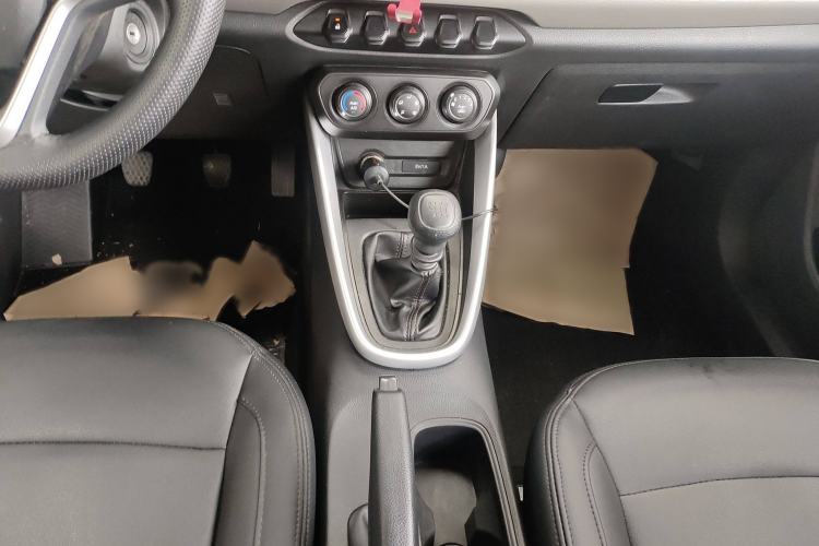Used Baojun 510 2019 1.5L Manual Jingxiang Model 77kW China VI Emission Standard Gear Lever