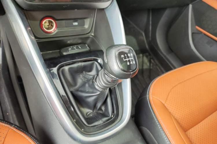Used Baojun 510 2019 1.5L Manual Enjoyment Model China V Gear Lever