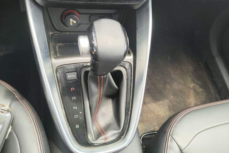 Used Baojun 510 2019 1.5L CVT Enjoyment Model China VI Emission Standard Gear Lever