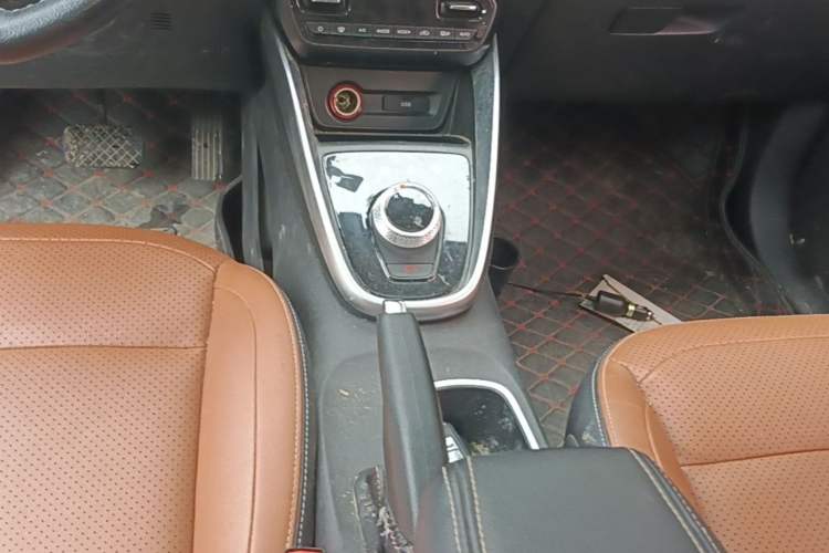 Used Baojun 510 2019 1.5L Automatic Premium Version National V Gear Lever
