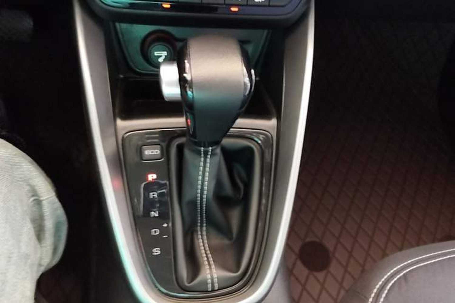 Used Baojun 510 2019 1.5L CVT Enjoyment Model China VI Emission Standard Gear Lever
