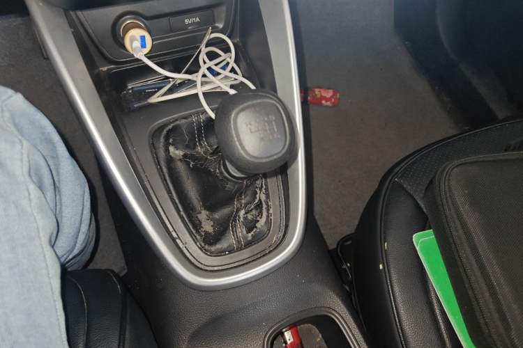 Used Baojun 510 2019 1.5L Manual Jingxiang Model 73kW China VI Emission Standard Gear Lever