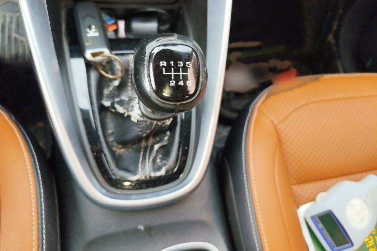 Used Baojun 510 2019 1.5L Manual Prestige Version China V Emission Standard Gear Lever