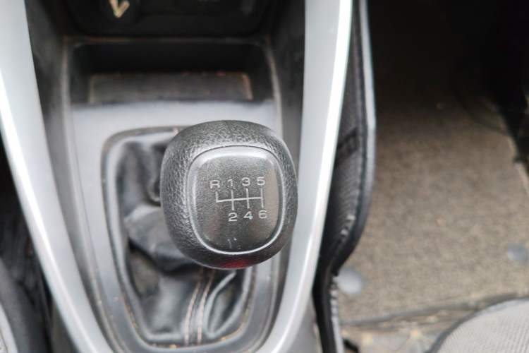 Used Baojun 510 2019 1.5L Manual Jingxiang Model China V Emission Standard Gear Lever