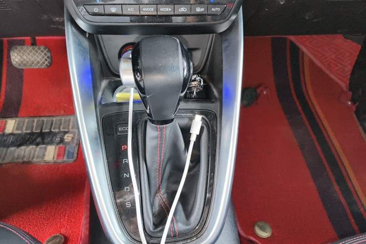 Used Baojun 510 2019 1.5L CVT Enjoyment Model China VI Emission Standard Gear Lever