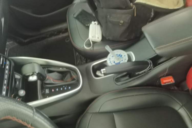 Used Baojun 510 2019 1.5L CVT Enjoyment Model China VI Emission Standard Gear Lever