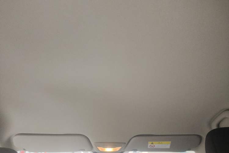 Used Baojun 510 2019 1.5L Manual Enjoyment Model 77kW China VI Emission Standard Headliner