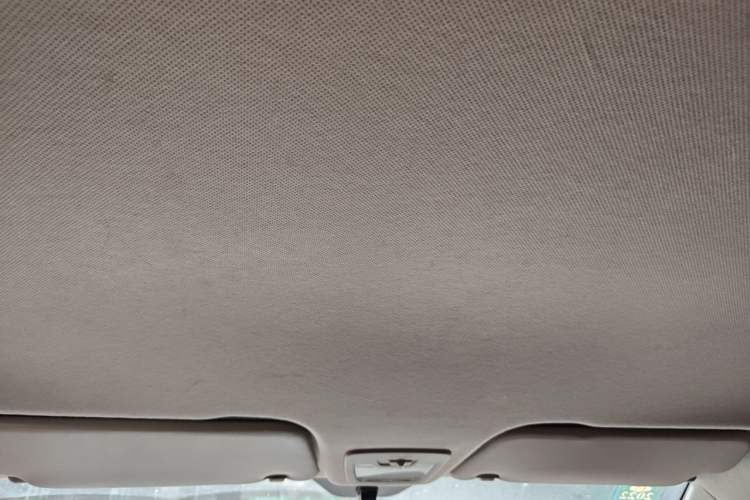 Used Baojun 510 2019 1.5L Manual Jingxiang Model 77kW China VI Emission Standard Headliner