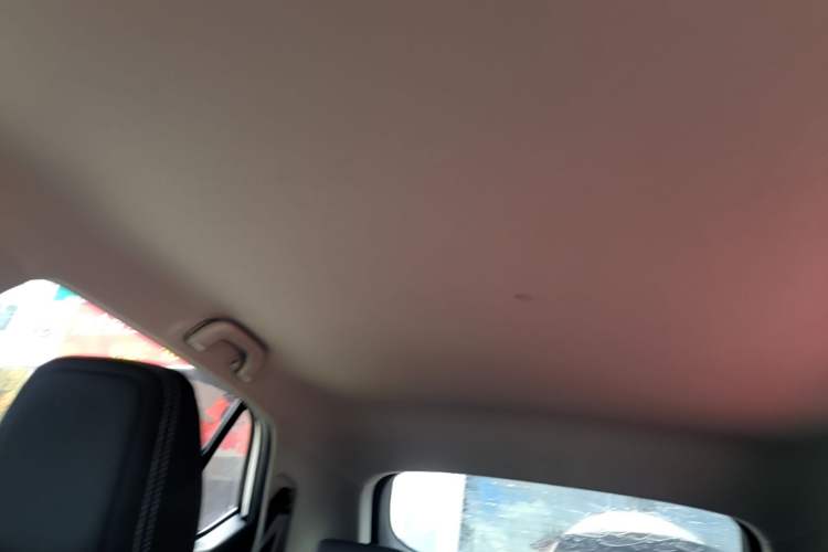 Used Baojun 510 2019 1.5L Automatic Enjoyment Model China V Emission Standard Headliner