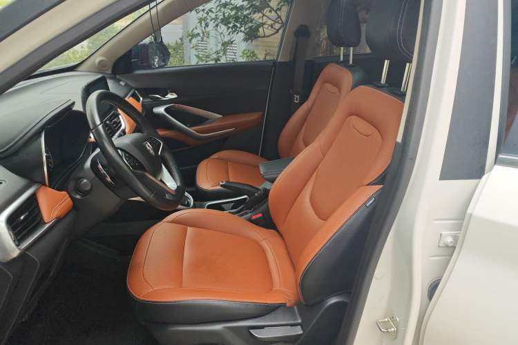 Used Baojun 510 2019 1.5L Automatic Premium Version National V Interior 1