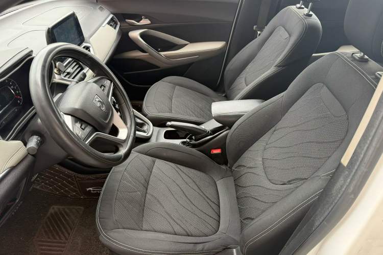 Used Baojun 510 2019 1.5L CVT Enjoyment Model China VI Emission Standard Interior 2