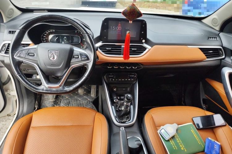 Used Baojun 510 2019 1.5L Manual Prestige Version China V Emission Standard Interior 2
