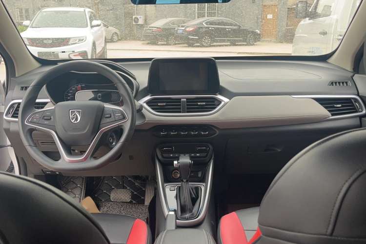 Used Baojun 510 2019 1.5L CVT Enjoyment Model China VI Emission Standard Interior 3