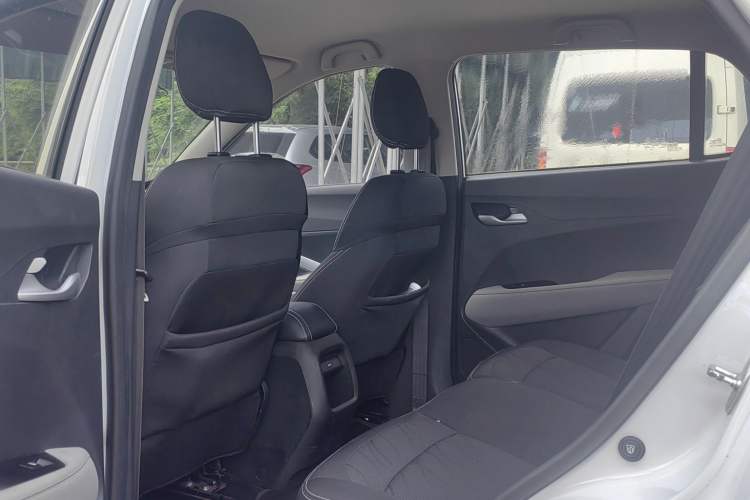 Used Baojun 510 2019 1.5L Manual Enjoyment Model 77kW China VI Emission Standard Interior 3