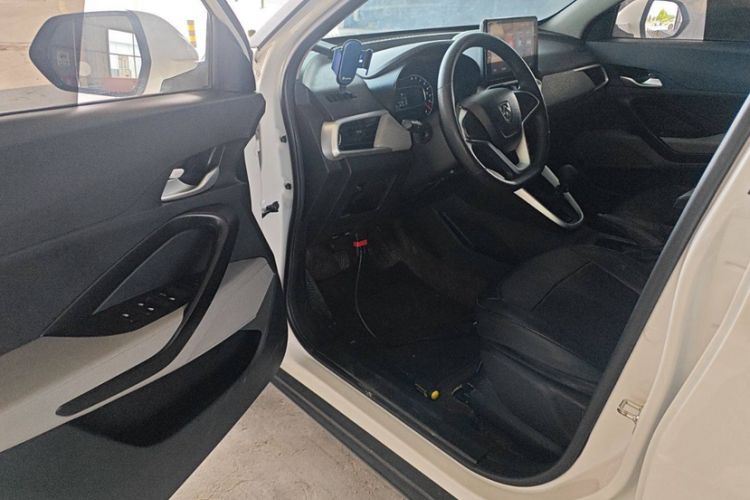 Used Baojun 510 2019 1.5L Manual Jingxiang Model 77kW China VI Emission Standard Interior 3