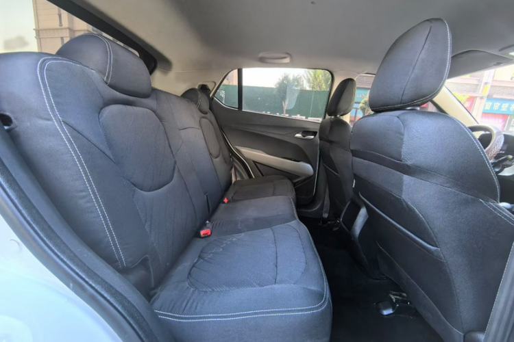 Used Baojun 510 2019 1.5L Manual Enjoyment Model 73kW China VI Interior 3