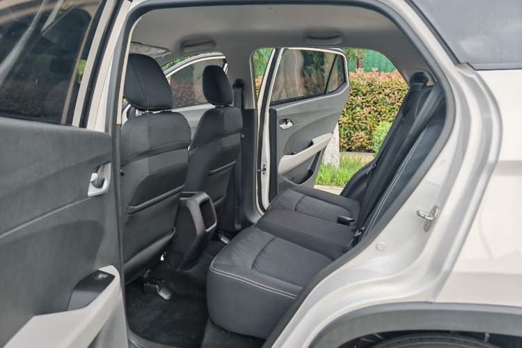 Used Baojun 510 2019 1.5L Manual Jingxiang Model China V Emission Standard Interior 3