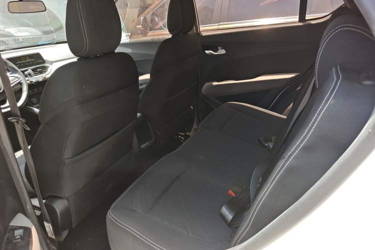 Used Baojun 510 2019 1.5L Manual Jingxiang Model 77kW China VI Emission Standard Interior 4