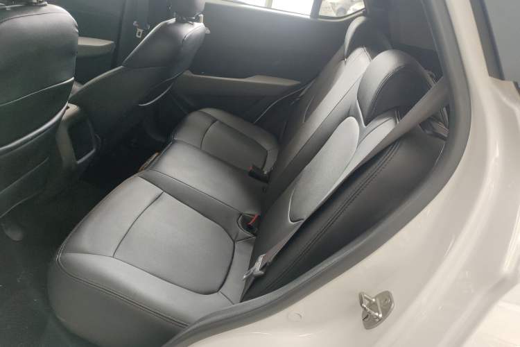 Used Baojun 510 2019 1.5L Manual Jingxiang Model 77kW China VI Emission Standard Interior 4